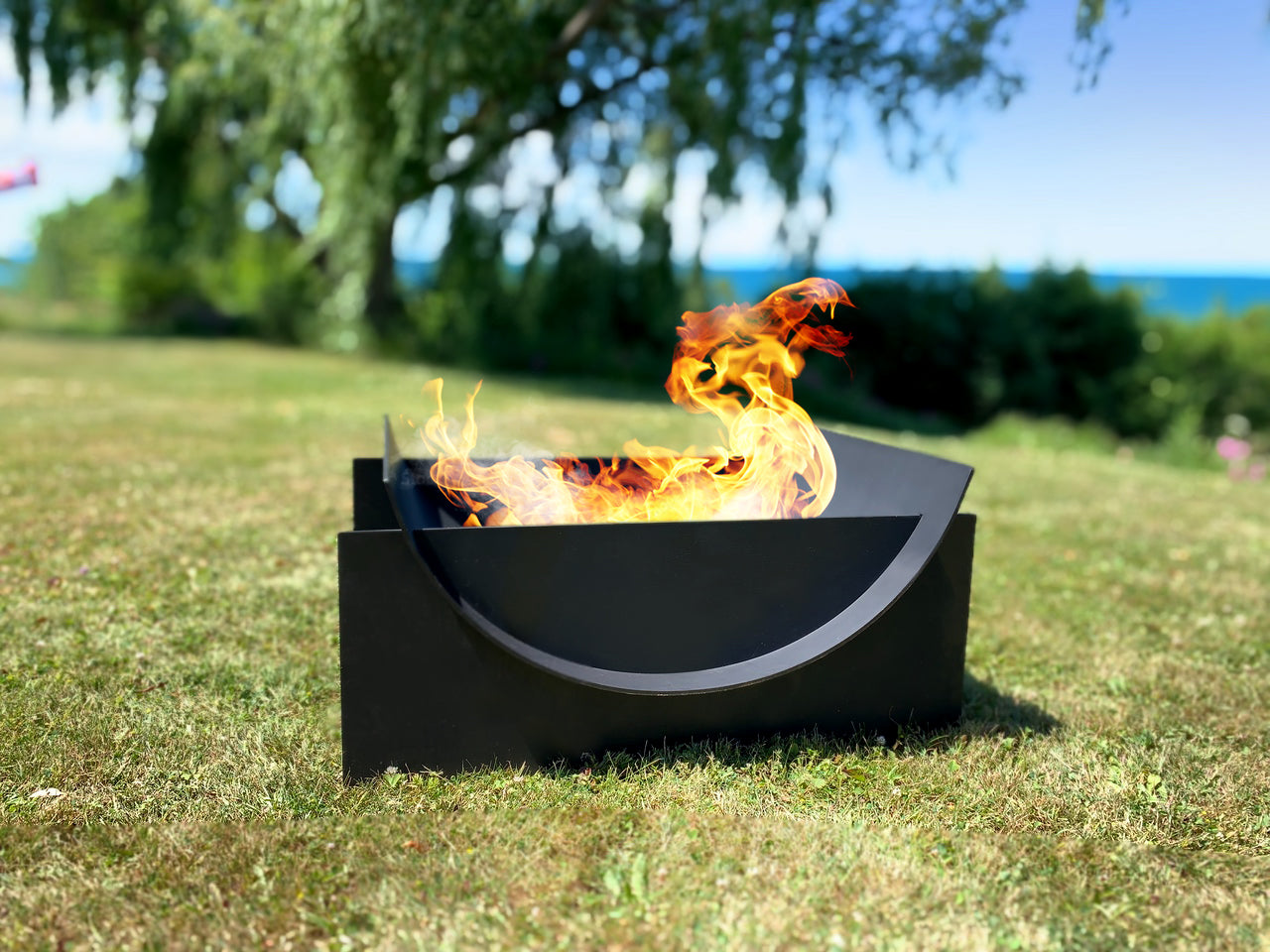 CONTOUR FIRE PIT COLLECTION