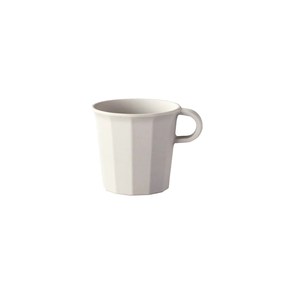 KINTO ALFRESCO mugs (available in beige and black) provides an elevated dining experience with beautifully finished, lightweight, and indestructible bamboo. 