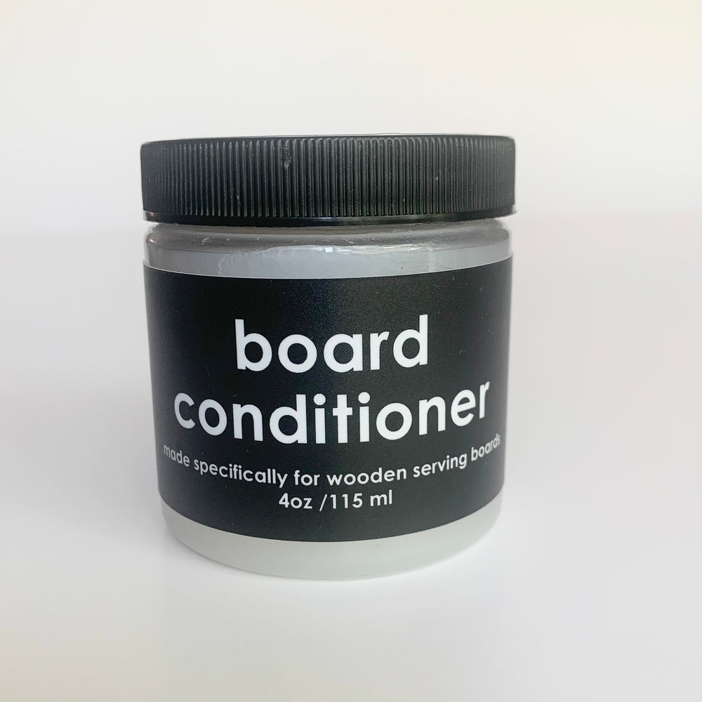 
                  
                    This image shows the Serving Board Conditioner packaging that keeps your wooden boards in great shape. 
                  
                