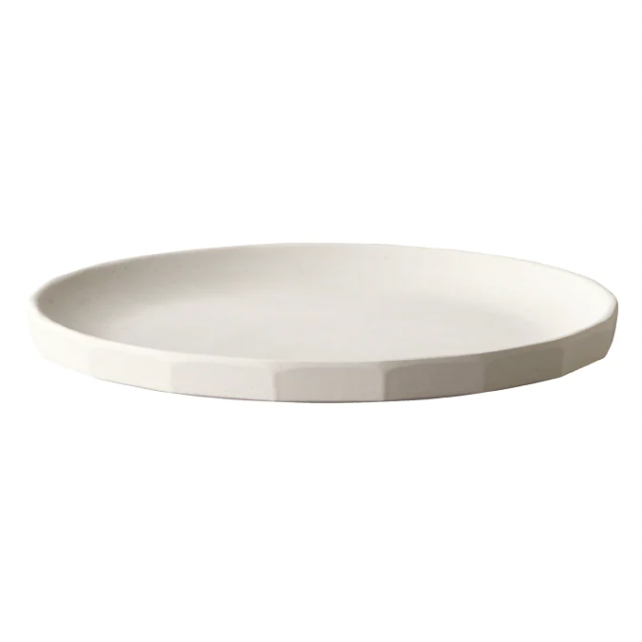 
                  
                    KINTO ALFRESCO plates (available in beige and black) provide an elevated dining experience with beautifully finished, lightweight, indestructible bamboo. 
                  
                
